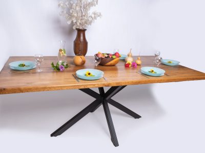Dining table with unique tonal variations, extremely picturesque flutter and impressive appearance. Durable and practical, high quality